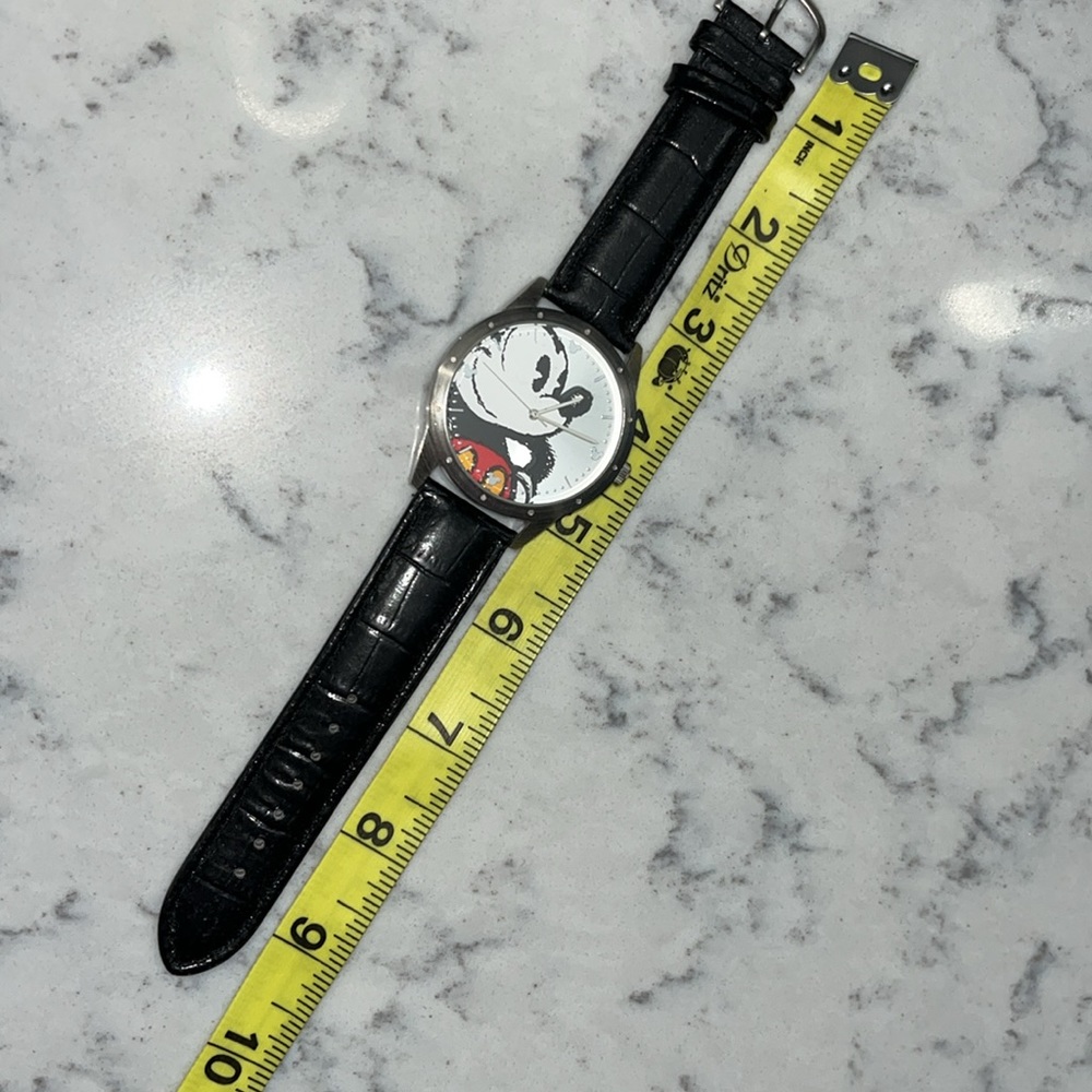 Walt Disney World Magical Mickey Limited Release Watch EUC Like New - Picture 10 of 11